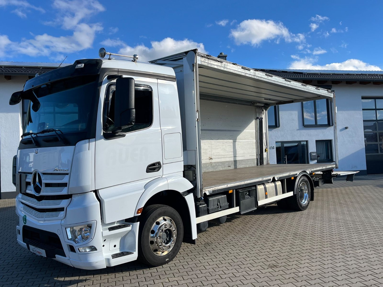 Mercedes-Benz Antos 1836 Klappwand Getränkekoffer beheizt - Kamion pijesh: foto 3 Mercedes-Benz Antos 1836 Klappwand Getränkekoffer beheizt - Kamion pijesh: foto 3