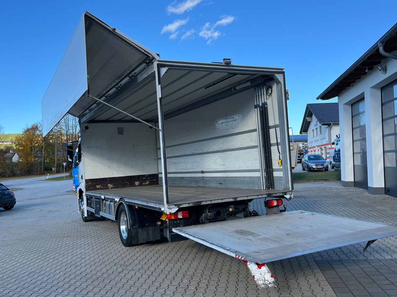 Mercedes-Benz Antos 1836 Klappwand Getränkekoffer beheizt - Kamion pijesh: foto 5 Mercedes-Benz Antos 1836 Klappwand Getränkekoffer beheizt - Kamion pijesh: foto 5