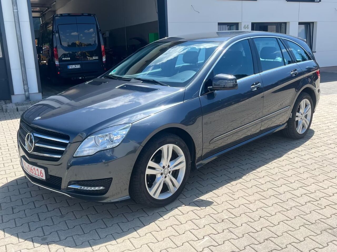 Mercedes-Benz R 350 R R 350 CDI 4Matic Sportpaket - SUV: foto 1 Mercedes-Benz R 350 R R 350 CDI 4Matic Sportpaket - SUV: foto 1