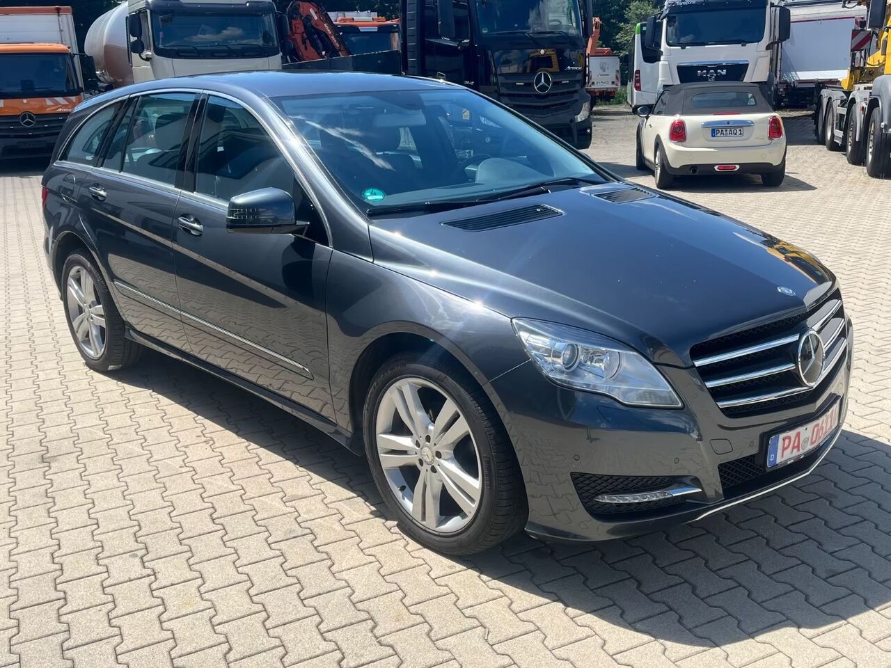 Mercedes-Benz R 350 R R 350 CDI 4Matic Sportpaket - SUV: foto 2 Mercedes-Benz R 350 R R 350 CDI 4Matic Sportpaket - SUV: foto 2