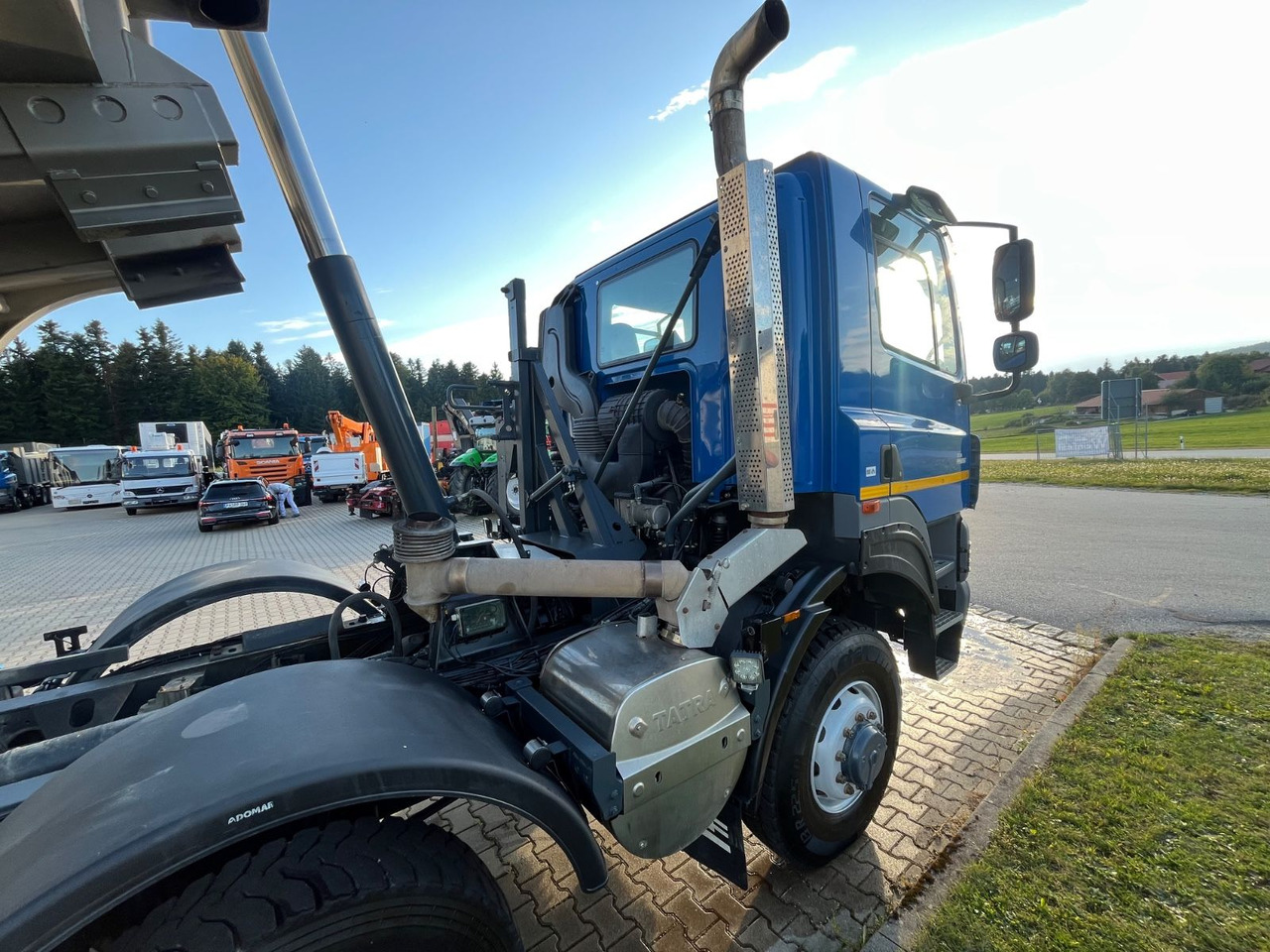Tatra Phoenix 460T 158 8x8 20m³ Kippmulde - Kamion vetëshkarkues: foto 4 Tatra Phoenix 460T 158 8x8 20m³ Kippmulde - Kamion vetëshkarkues: foto 4