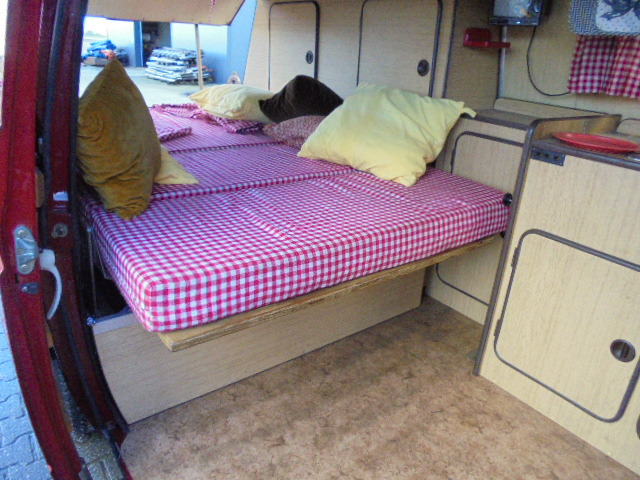 Furgon kampingu VOLKSWAGEN T3 Syncro 4X4 1.9 TD Wie neu!: foto 6