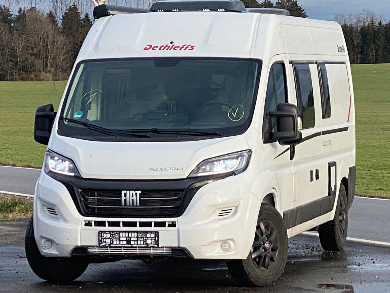 Dethleffs Globetrail CVD 600 DK Classic - Furgon kampingu: foto 2 Dethleffs Globetrail CVD 600 DK Classic - Furgon kampingu: foto 2