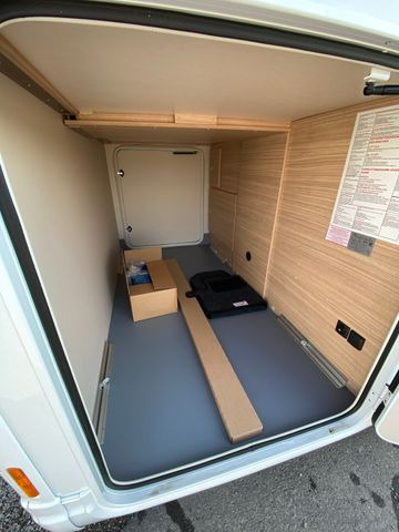 Kamper gjysmë i integruar i ri Hobby Optima De Luxe T65 GE Modell 2024: foto 19