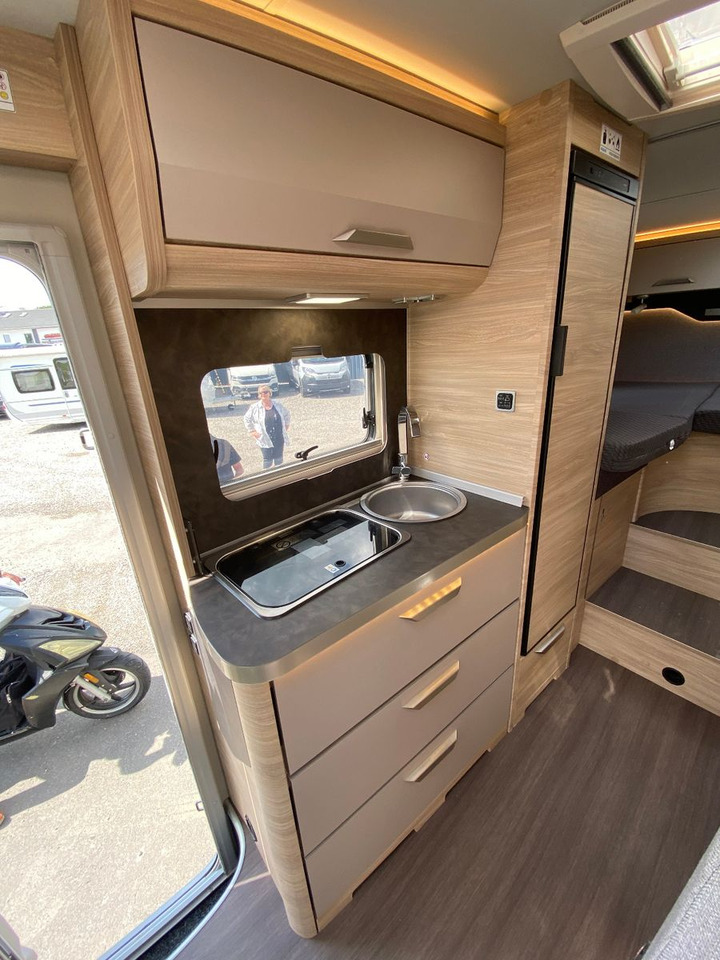 Kamper gjysmë i integruar Knaus Van TI PLUS Platinium Selection 650 MEG,Automat: foto 14
