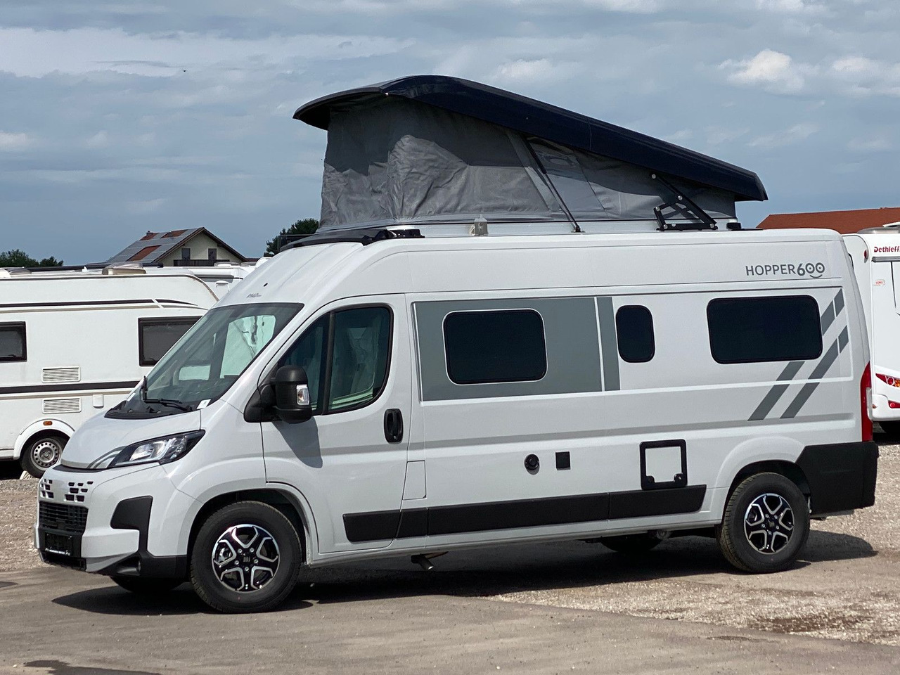 ROADfans Hopper 600 mit Aufstelldach, Dieselheizung,S7 - Furgon kampingu: foto 3 ROADfans Hopper 600 mit Aufstelldach, Dieselheizung,S7 - Furgon kampingu: foto 3