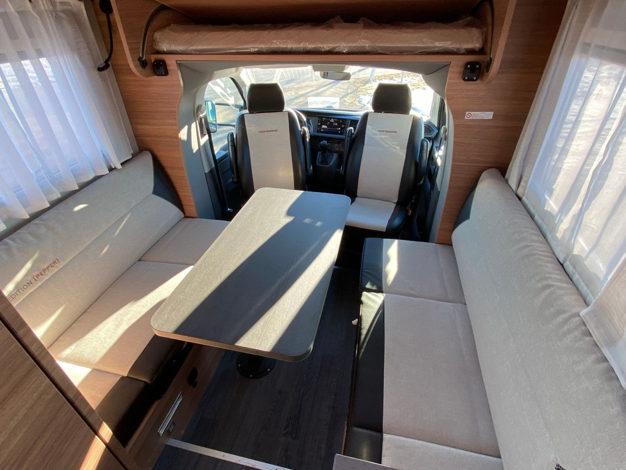 Kamper gjysmë i integruar Weinsberg X-Cursion Van Edition 500 LT,  Automatik,AHK: foto 14