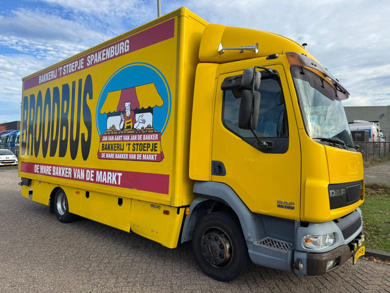 DAF LF 45.180 / Manual / Tail Lift / NL Truck - Kamion vagonetë: foto 2 DAF LF 45.180 / Manual / Tail Lift / NL Truck - Kamion vagonetë: foto 2