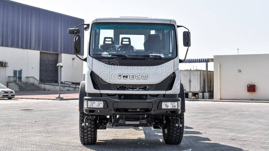 IVECO EUROCARGO ML150 Chassis 4×4, 15 Ton Approx. MY25 - Kamion kabinë-shasi: foto 3 IVECO EUROCARGO ML150 Chassis 4×4, 15 Ton Approx. MY25 - Kamion kabinë-shasi: foto 3
