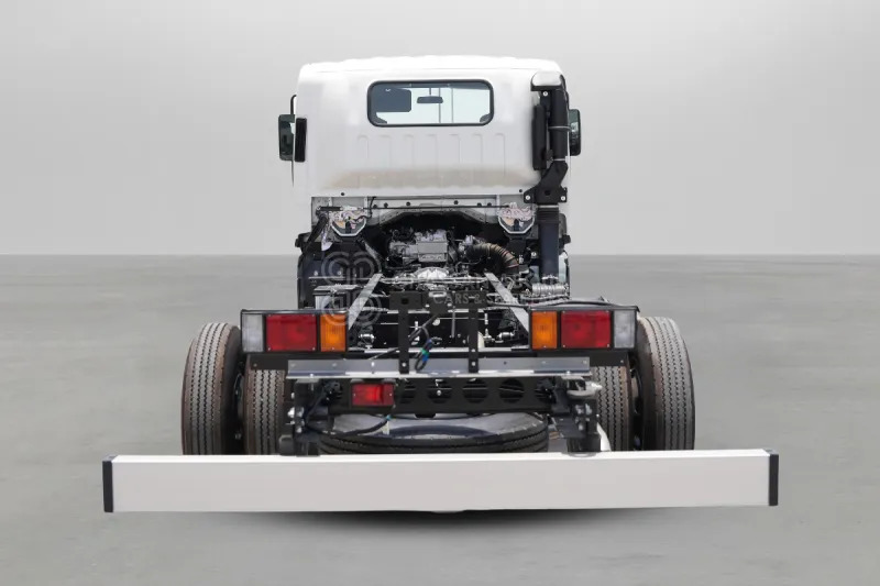 Isuzu NPR 85K 4x2 Long Chassis - Kamion kabinë-shasi: foto 3 Isuzu NPR 85K 4x2 Long Chassis - Kamion kabinë-shasi: foto 3