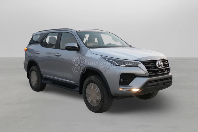Toyota Fortuner 4x4 - SUV: foto 1 Toyota Fortuner 4x4 - SUV: foto 1