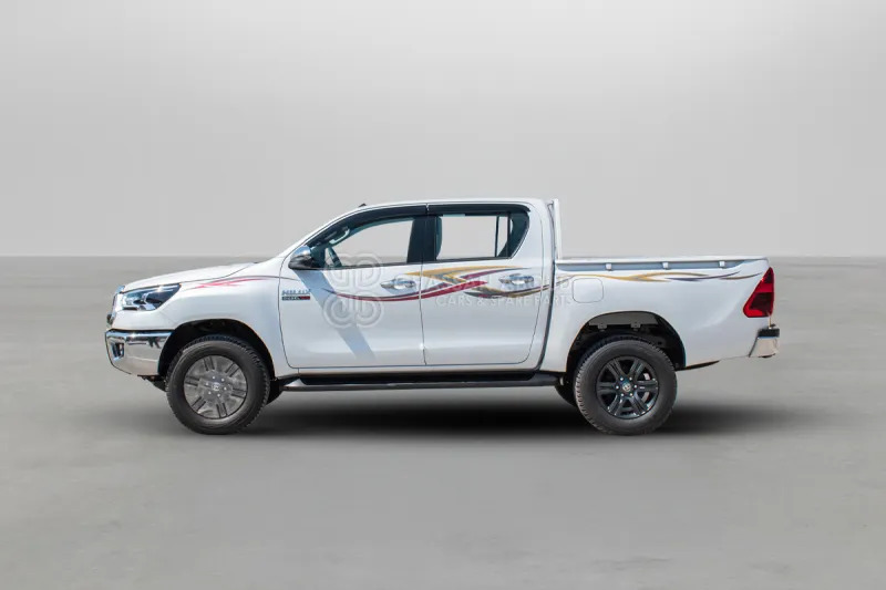 Toyota Hilux  4X4 Double Cabin - Pick up, Kamioncine dopio kabinë: foto 3 Toyota Hilux  4X4 Double Cabin - Pick up, Kamioncine dopio kabinë: foto 3
