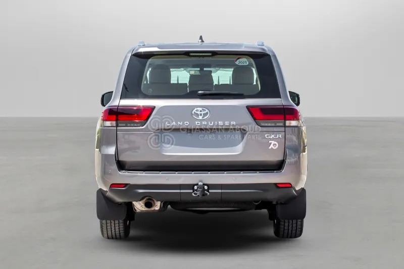 Toyota Land Cruiser 300 - SUV: foto 4 Toyota Land Cruiser 300 - SUV: foto 4