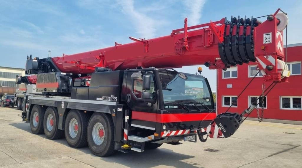 Liebherr LTM 1070-4.2 - Vinç për të gjitha terrenet: foto 2 Liebherr LTM 1070-4.2 - Vinç për të gjitha terrenet: foto 2
