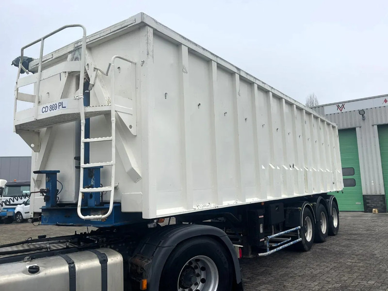 Benalu 50 m3, 5660 kg, 3 axels SPRING - Gjysmë rimorkio vetëshkarkuese: foto 2 Benalu 50 m3, 5660 kg, 3 axels SPRING - Gjysmë rimorkio vetëshkarkuese: foto 2