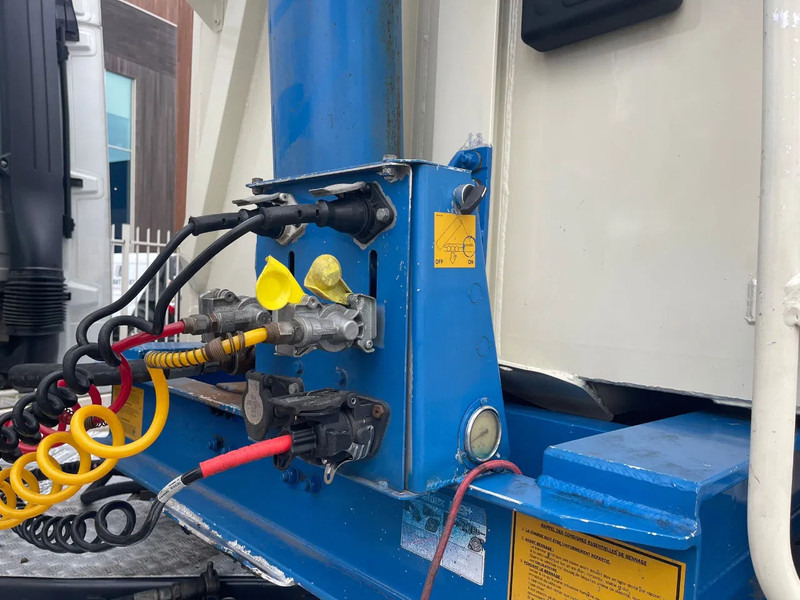 Benalu 6060 kg, 62m3! MERCEDES AXLES self pomp, DISC BRAKES, - Gjysmë rimorkio vetëshkarkuese: foto 4 Benalu 6060 kg, 62m3! MERCEDES AXLES self pomp, DISC BRAKES, - Gjysmë rimorkio vetëshkarkuese: foto 4