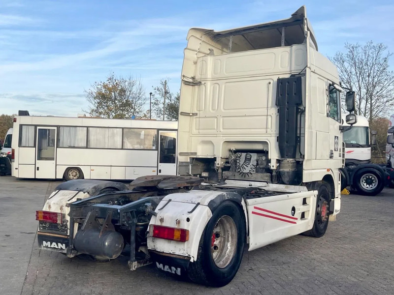 DAF XF 105.460 Manual gearbox! - Gjysmë-kamion: foto 5 DAF XF 105.460 Manual gearbox! - Gjysmë-kamion: foto 5