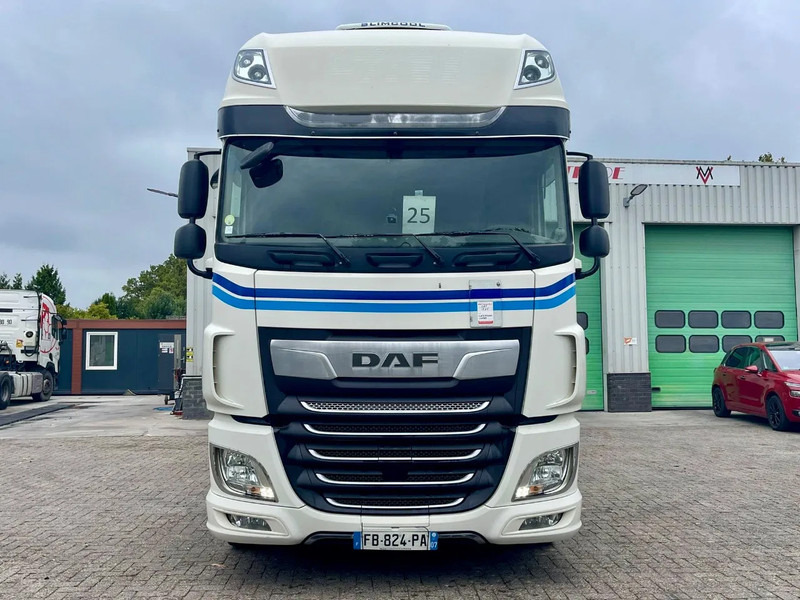 DAF XF 530 PARKING CLIMA, FRIGO - Gjysmë-kamion: foto 2 DAF XF 530 PARKING CLIMA, FRIGO - Gjysmë-kamion: foto 2