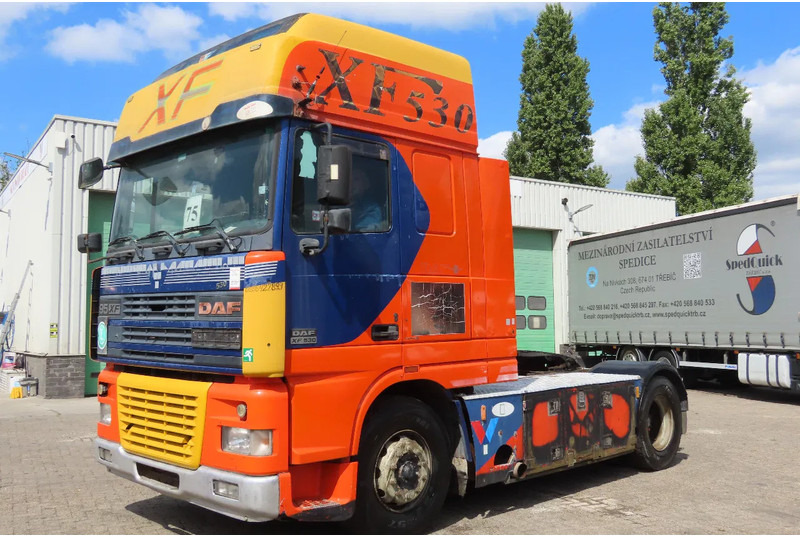 DAF XF 530 type E4, Manual!!! - Gjysmë-kamion: foto 1 DAF XF 530 type E4, Manual!!! - Gjysmë-kamion: foto 1