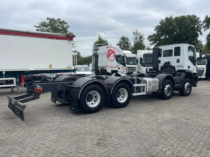 Iveco Trakker 410 PTO, RETARDER, 8x4 , 442000 km! - Gjysmë-kamion: foto 5 Iveco Trakker 410 PTO, RETARDER, 8x4 , 442000 km! - Gjysmë-kamion: foto 5