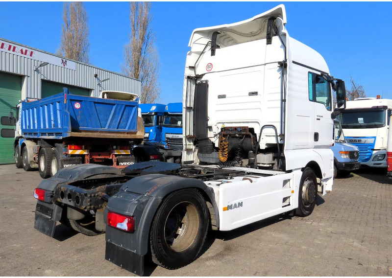 MAN TGX 14.440 RETARDER, FRIGO, 2 beds - Gjysmë-kamion: foto 5 MAN TGX 14.440 RETARDER, FRIGO, 2 beds - Gjysmë-kamion: foto 5