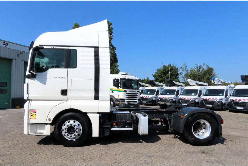 MAN TGX 18.480 RETARDER, 2X FUEL TANK, FRIGO - Gjysmë-kamion: foto 4 MAN TGX 18.480 RETARDER, 2X FUEL TANK, FRIGO - Gjysmë-kamion: foto 4