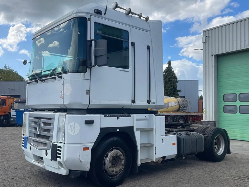 Renault Magnum 480 manual, PTO/ Hydraulic, renault moteur - Gjysmë-kamion: foto 3 Renault Magnum 480 manual, PTO/ Hydraulic, renault moteur - Gjysmë-kamion: foto 3