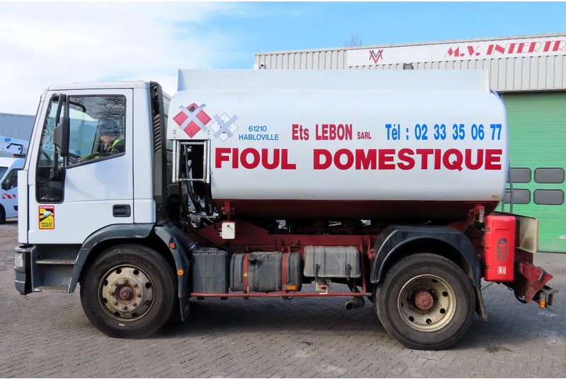Iveco Eurocargo FUEL (DIESEL/PETROL) 8000 LITERS, COMP: 3500L,1000L, 3500L - Autobot, Kamion me vinç: foto 4 Iveco Eurocargo FUEL (DIESEL/PETROL) 8000 LITERS, COMP: 3500L,1000L, 3500L - Autobot, Kamion me vinç: foto 4