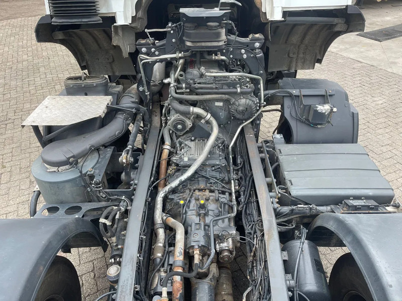 Kamion kabinë-shasi Iveco Trakker 410 PTO RETARDER, 8x4 , 442000 km!: foto 8 Kamion kabinë-shasi Iveco Trakker 410 PTO RETARDER, 8x4 , 442000 km!: foto 8