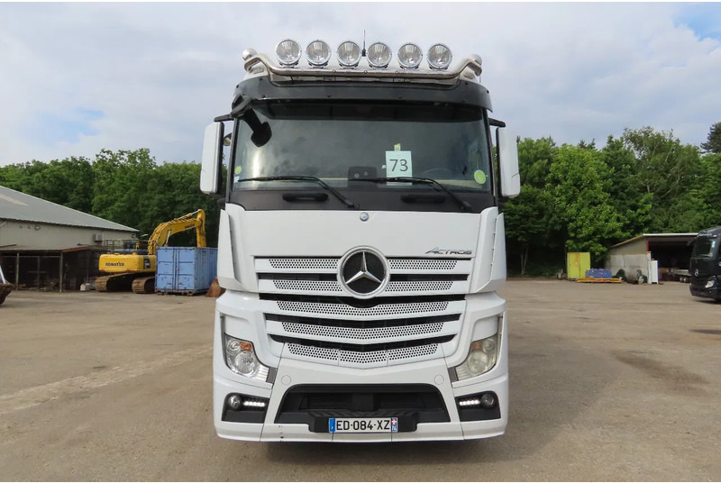 Mercedes-Benz Actros 2551 BERDEX 3 decks, All options + Berdex 12/ 2007 - Kamion bagëtish: foto 2 Mercedes-Benz Actros 2551 BERDEX 3 decks, All options + Berdex 12/ 2007 - Kamion bagëtish: foto 2