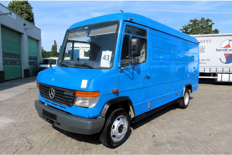 Mercedes-Benz Vario 812D - Furgon: foto 1 Mercedes-Benz Vario 812D - Furgon: foto 1