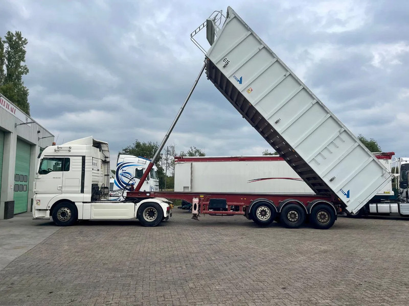Stas TOP CONDITION 48m3, disc breaks, AIR SUSP, SAF AXLES! - Gjysmë rimorkio vetëshkarkuese: foto 4 Stas TOP CONDITION 48m3, disc breaks, AIR SUSP, SAF AXLES! - Gjysmë rimorkio vetëshkarkuese: foto 4