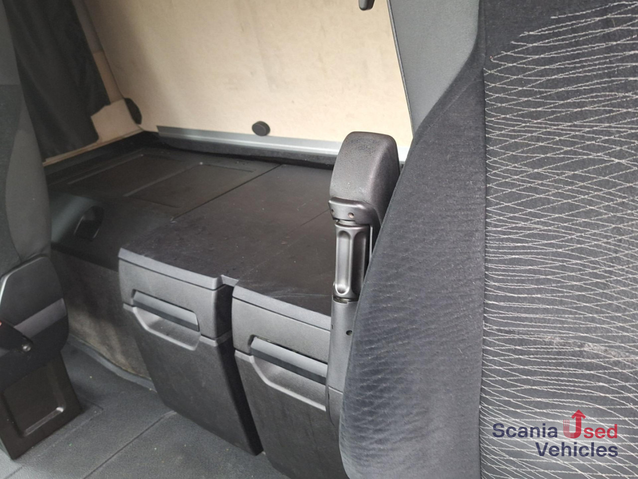 MERCEDES-BENZ Actros 1848 Retarder Blatt/Luft Retarder! - Gjysmë-kamion: foto 3 MERCEDES-BENZ Actros 1848 Retarder Blatt/Luft Retarder! - Gjysmë-kamion: foto 3