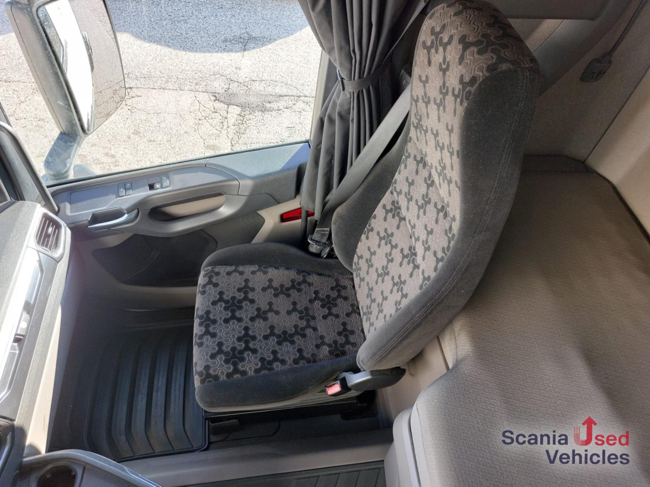SCANIA R 410 A4x2NA Highline Hydraulik - Gjysmë-kamion: foto 4 SCANIA R 410 A4x2NA Highline Hydraulik - Gjysmë-kamion: foto 4