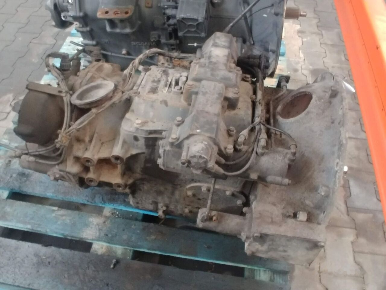 Scania GR801 Scania truck - Kutia e marsheve për Kamioni: foto 4 Scania GR801 Scania truck - Kutia e marsheve për Kamioni: foto 4