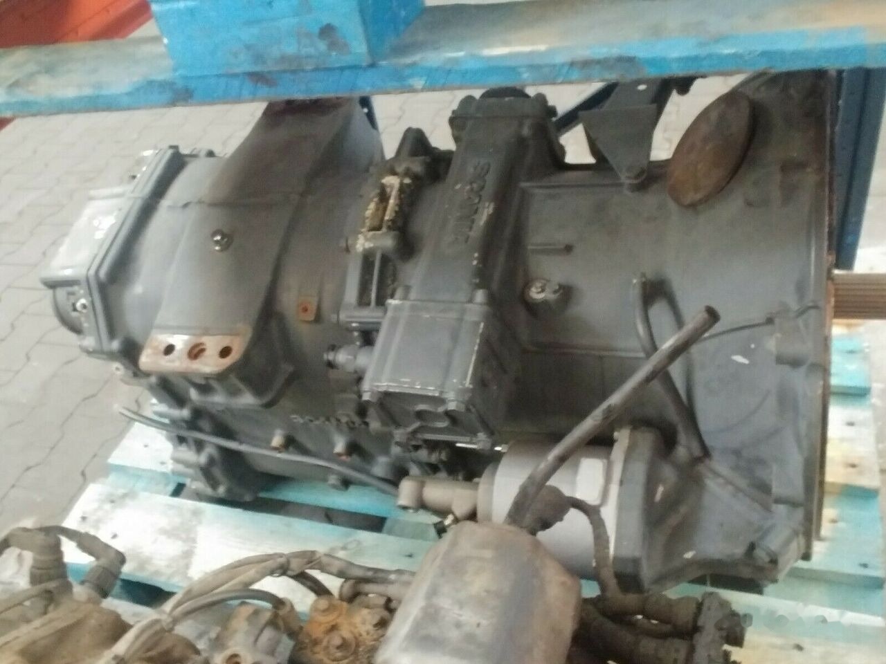 Scania GRS 905 MANUAL OR OPTICRUISE, MINT CONDITION Scania truck - Kutia e marsheve për Kamioni: foto 3 Scania GRS 905 MANUAL OR OPTICRUISE, MINT CONDITION Scania truck - Kutia e marsheve për Kamioni: foto 3