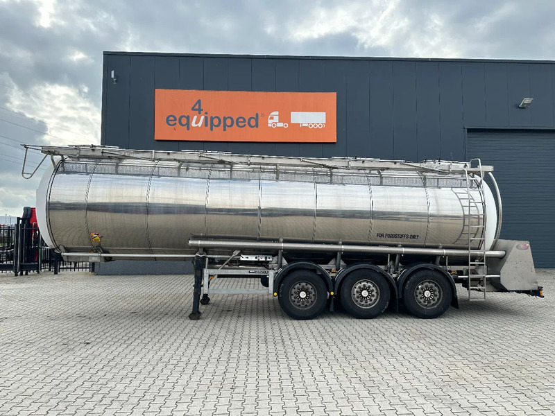 Feldbinder FOOD / LEVENSMIDDELEN / LEBENSMITTEL / 33.500L / 3-COMP / PUMP / NL-trailer / APK: 10-2026 - Gjysmë rimorkio me bot: foto 2 Feldbinder FOOD / LEVENSMIDDELEN / LEBENSMITTEL / 33.500L / 3-COMP / PUMP / NL-trailer / APK: 10-2026 - Gjysmë rimorkio me bot: foto 2