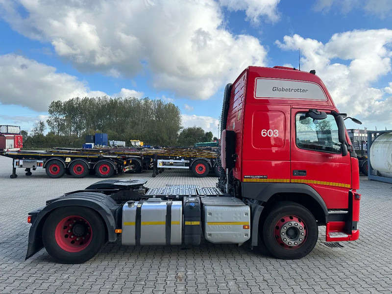 Volvo FM 460 Globetrotter, Night-Airco, ADR (FL, AT), EURO-6, ALCOA, VEB, 4x available - Gjysmë-kamion: foto 3 Volvo FM 460 Globetrotter, Night-Airco, ADR (FL, AT), EURO-6, ALCOA, VEB, 4x available - Gjysmë-kamion: foto 3