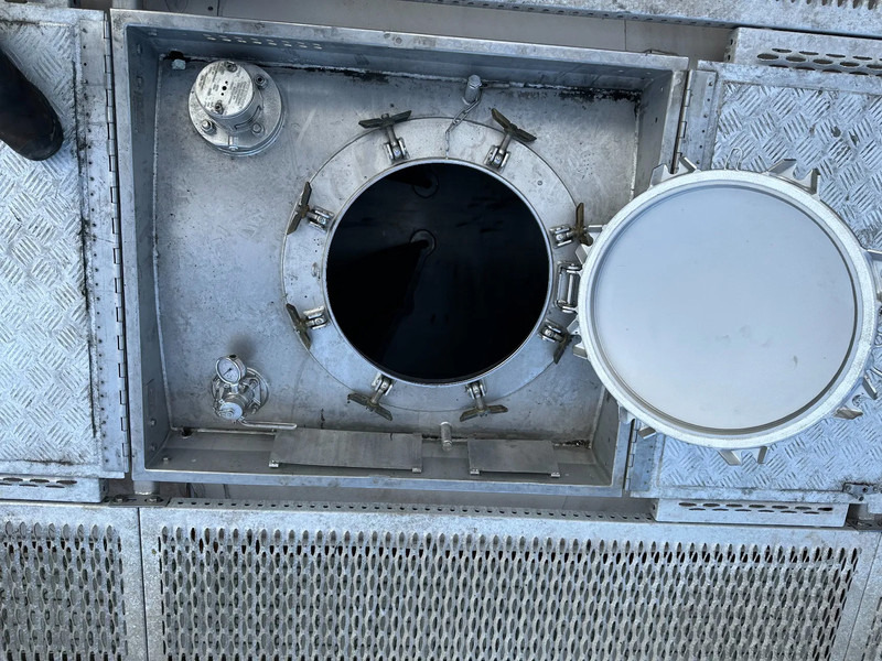 Rezervuari i magazinimit për transportimin e karburantit SINGAMAS 20FT ISO, 26.000L/1-COMP/3 BAFFELS/3 manholes, ADR inspectio valid till: 07/2025: foto 20