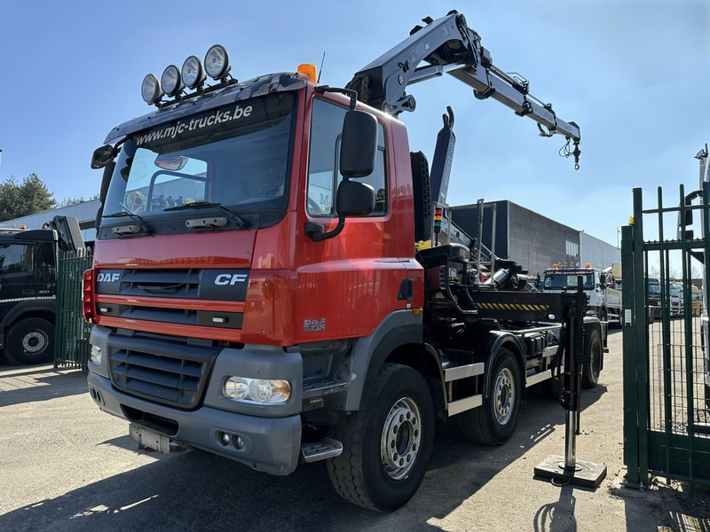 DAF CF 85.410 8x4 HOOKLIFT + CRANE HIAB 244 EP-3 HIDUO - Radio - Rotator - RETARDER - EURO 4 - BIG AXLES HUB REDUCTION - Kamion vetëngarkues, Kamion me vinç: foto 5 DAF CF 85.410 8x4 HOOKLIFT + CRANE HIAB 244 EP-3 HIDUO - Radio - Rotator - RETARDER - EURO 4 - BIG AXLES HUB REDUCTION - Kamion vetëngarkues, Kamion me vinç: foto 5