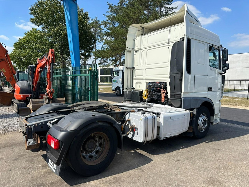 DAF XF 460 RETARDER + PTO HYDR - MX 13L - 460HP - SPACECAB - A/C - FRIGO - SPOILERS - EURO 6 - BE TRUCK - Gjysmë-kamion: foto 4 DAF XF 460 RETARDER + PTO HYDR - MX 13L - 460HP - SPACECAB - A/C - FRIGO - SPOILERS - EURO 6 - BE TRUCK - Gjysmë-kamion: foto 4