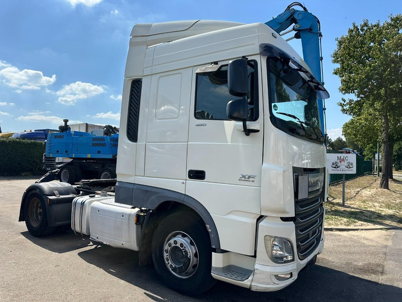 DAF XF 460 RETARDER + PTO HYDR - MX 13L - 460HP - SPACECAB - A/C - FRIGO - SPOILERS - EURO 6 - BE TRUCK - Gjysmë-kamion: foto 1 DAF XF 460 RETARDER + PTO HYDR - MX 13L - 460HP - SPACECAB - A/C - FRIGO - SPOILERS - EURO 6 - BE TRUCK - Gjysmë-kamion: foto 1