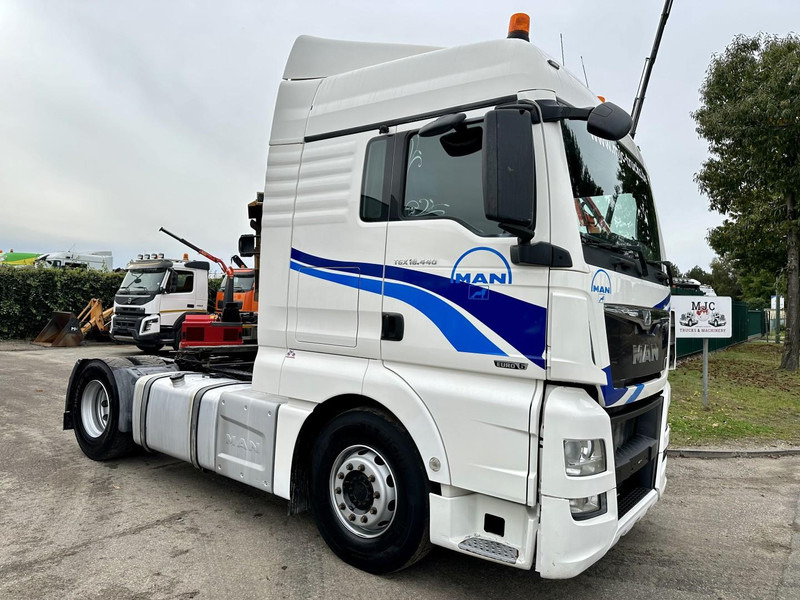 MAN TGX 18.440 chnr *EM* - RETARDER - PTO HYDR - FRIGO - SPOILERS - EURO 6 - CAMERA - AUTO -  BE TRUCK - Gjysmë-kamion: foto 1 MAN TGX 18.440 chnr *EM* - RETARDER - PTO HYDR - FRIGO - SPOILERS - EURO 6 - CAMERA - AUTO -  BE TRUCK - Gjysmë-kamion: foto 1