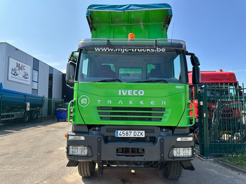 Iveco TRAKKER 310 6x4 STEEL TIPPER / KIPPER 35m³ - MANUAL ZF - BIG AXLES / HUB REDUCTION - STEEL SPRING / BLATT / LAMES - Kamion vetëshkarkues: foto 2 Iveco TRAKKER 310 6x4 STEEL TIPPER / KIPPER 35m³ - MANUAL ZF - BIG AXLES / HUB REDUCTION - STEEL SPRING / BLATT / LAMES - Kamion vetëshkarkues: foto 2