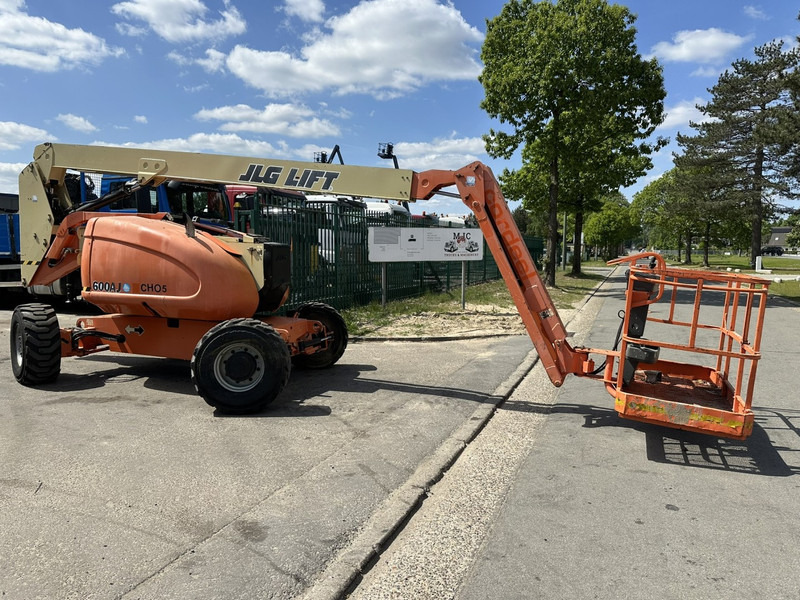 JLG 600AJ 4x4x4 - 20m - 230kg - DIESEL - BE MACHINE - Platformë ajrore: foto 5 JLG 600AJ 4x4x4 - 20m - 230kg - DIESEL - BE MACHINE - Platformë ajrore: foto 5