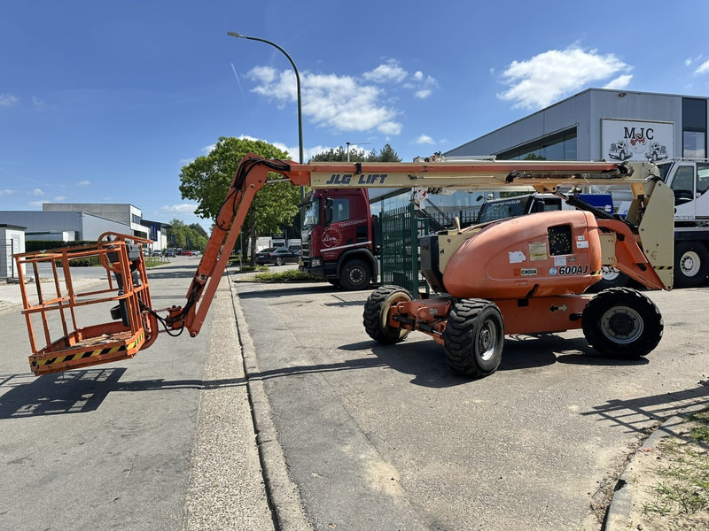 JLG 600AJ 4x4x4 - 20m - 230kg - DIESEL - BELGISCHE MACHINE - Platformë ajrore: foto 4 JLG 600AJ 4x4x4 - 20m - 230kg - DIESEL - BELGISCHE MACHINE - Platformë ajrore: foto 4