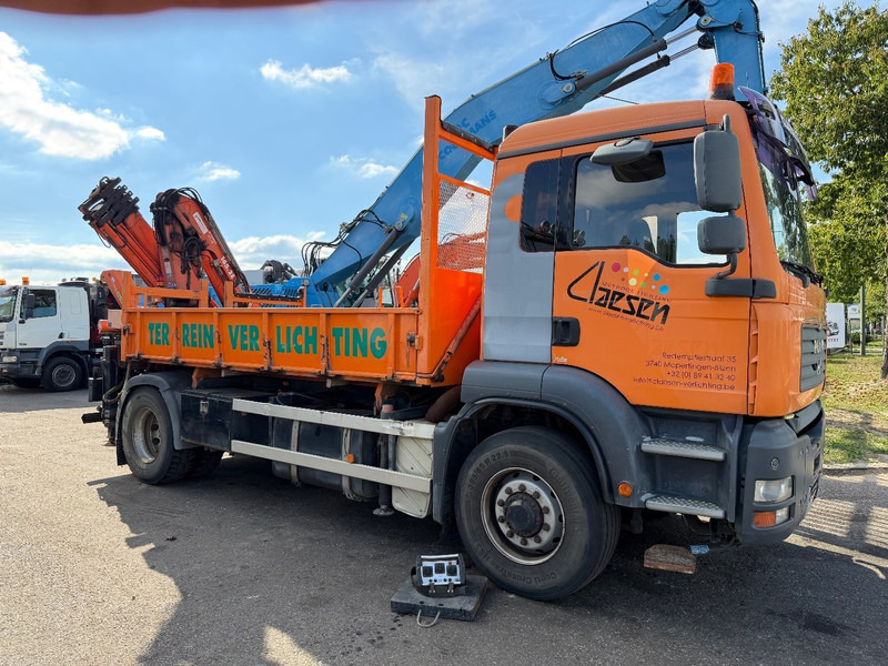 MAN TGA 18.310 4x4 Hydro-drive 2-SEITEN KIPPER + KRAN ATLAS 165 (4x) + RADIO - BE truck - Kamion vetëshkarkues, Kamion me vinç: foto 2 MAN TGA 18.310 4x4 Hydro-drive 2-SEITEN KIPPER + KRAN ATLAS 165 (4x) + RADIO - BE truck - Kamion vetëshkarkues, Kamion me vinç: foto 2