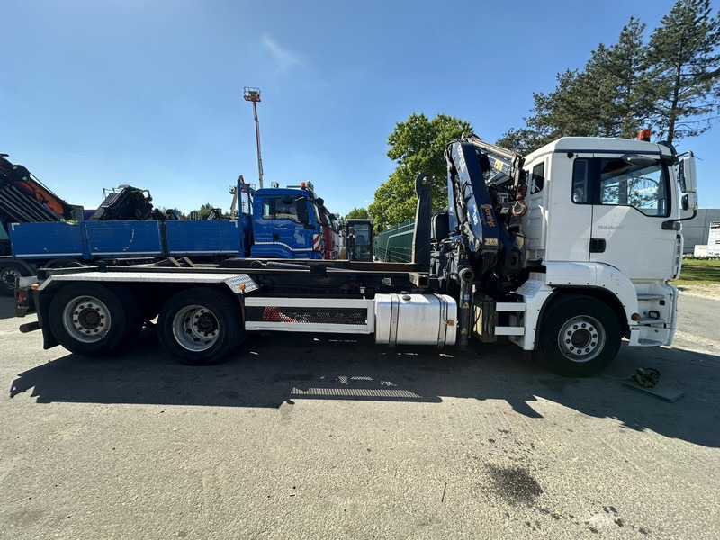 MAN TGA 26.310 6X2 HOOKLIFT + CRANE COPMA 160.4 + JIB J2 + WINCH - RADIO - LIFT + STEERING AXLE - EURO 3 - BE - Kamion vetëngarkues, Kamion me vinç: foto 4 MAN TGA 26.310 6X2 HOOKLIFT + CRANE COPMA 160.4 + JIB J2 + WINCH - RADIO - LIFT + STEERING AXLE - EURO 3 - BE - Kamion vetëngarkues, Kamion me vinç: foto 4