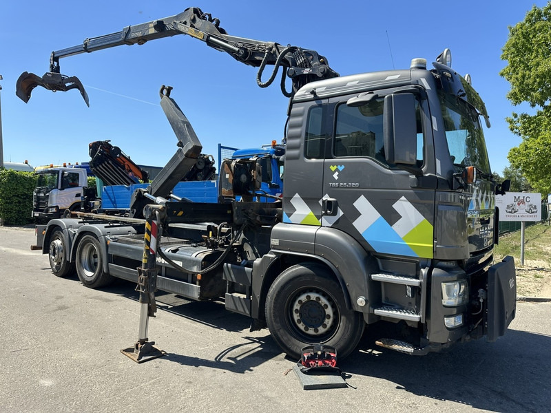 MAN TGS 26.320 6X2-4 BL EEV + CRANE EPSILON Q170Z95TR + GRABBER - LIFT/STEERING AXLE - *266.000km* - NL TRUCK - Kamion vetëngarkues, Kamion me vinç: foto 1 MAN TGS 26.320 6X2-4 BL EEV + CRANE EPSILON Q170Z95TR + GRABBER - LIFT/STEERING AXLE - *266.000km* - NL TRUCK - Kamion vetëngarkues, Kamion me vinç: foto 1
