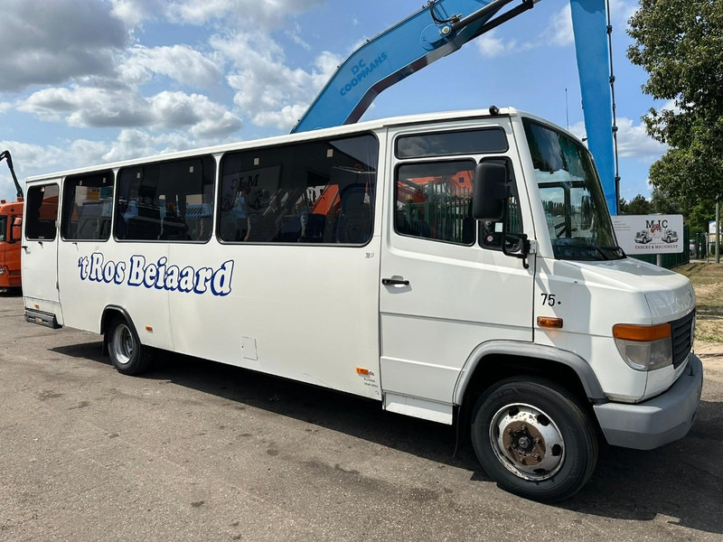 Mercedes-Benz 814 - 38 PLACES - WHEELCHAIR LIFT - ROLSTOEL LIFT - ASCENSCEUR FAUTEUIL ROULANT - MANUAL - AIR SUSPENSION - Autobus urban: foto 2 Mercedes-Benz 814 - 38 PLACES - WHEELCHAIR LIFT - ROLSTOEL LIFT - ASCENSCEUR FAUTEUIL ROULANT - MANUAL - AIR SUSPENSION - Autobus urban: foto 2